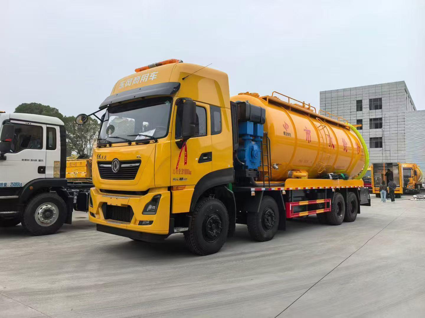 Dongfeng Tianlong 33m³